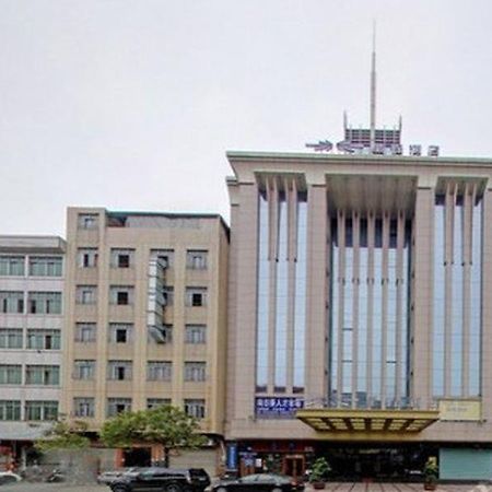Starway Hotel Guangzhou Xintang Branch エクステリア 写真