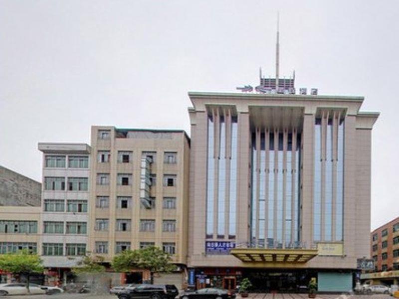 Starway Hotel Guangzhou Xintang Branch エクステリア 写真